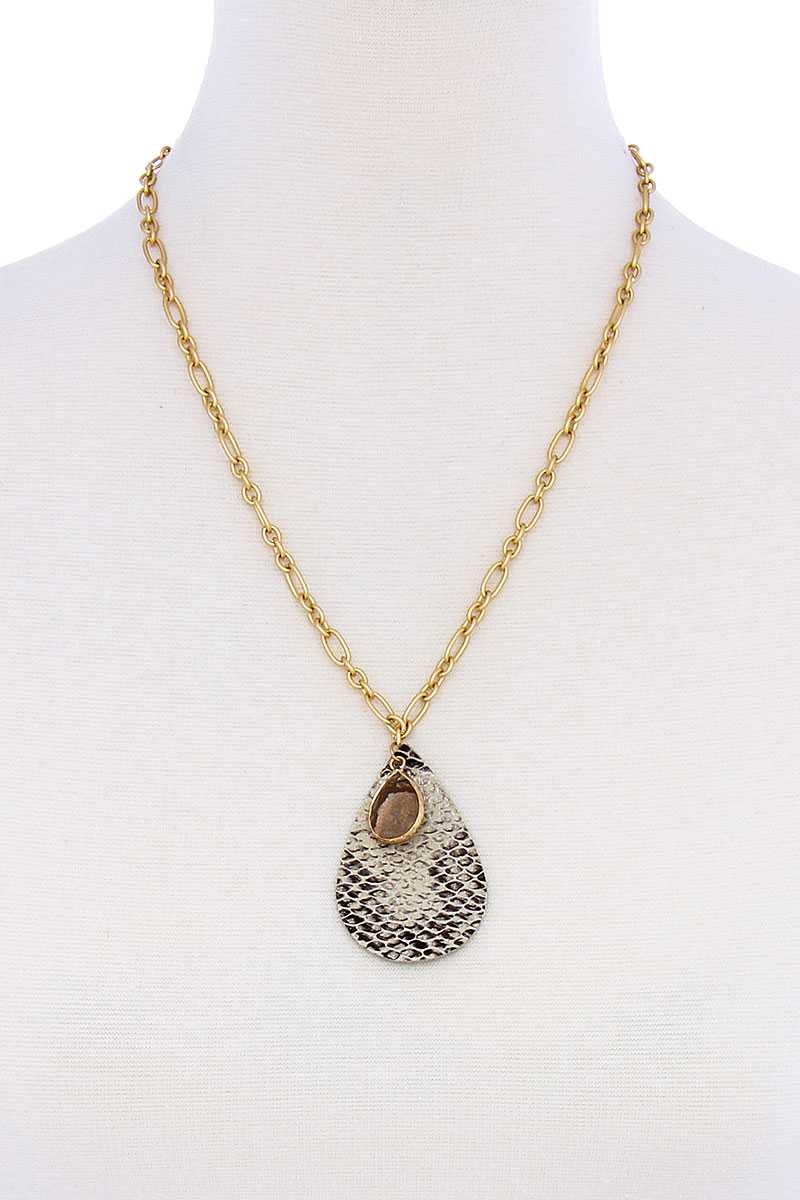 Stylish Tear Drop Shape Chain Necklace